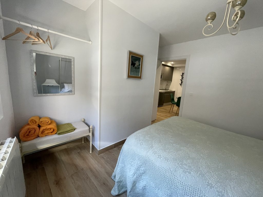 habitación de apartamentos turísticos descubre Ávila